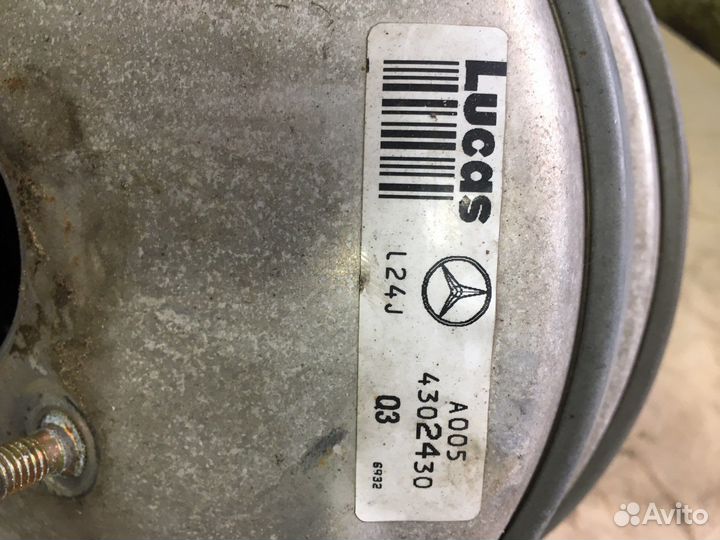 Вакуумный усилитель тормозов Mercedes S430L W220