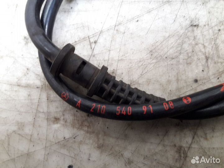 Датчик ABS передний правый Mercedes W210