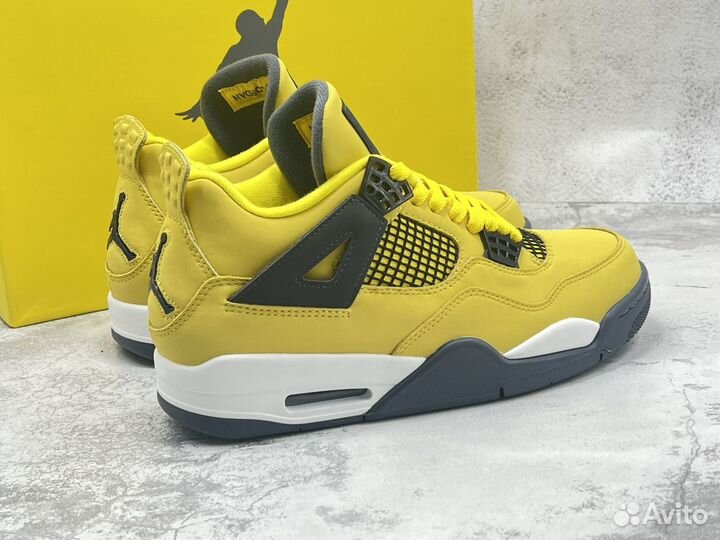 Jordan 4 Retro Lightning (2021)