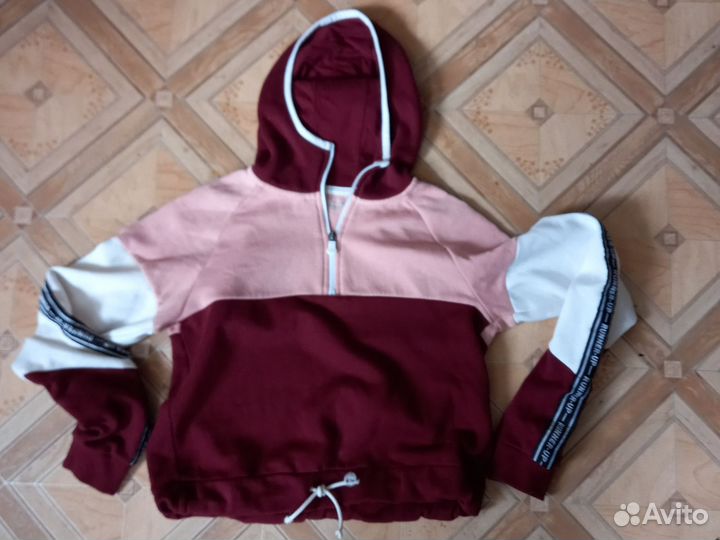 Толстовка с капюшоном