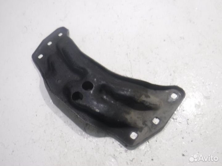 Кронштейн кпп Мерседес W211 E