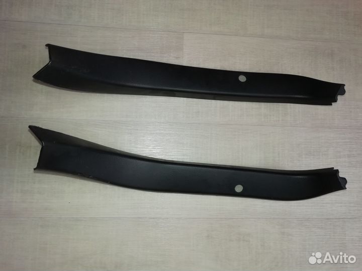 Накладка задней двери багажника тойота королла 120