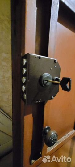 Дверь входная металлическая