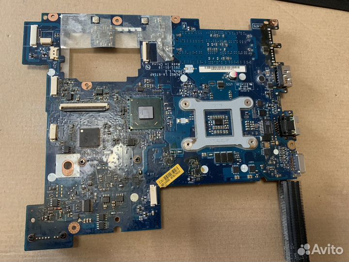 Материнская плата для Lenovo LA-675AP донор