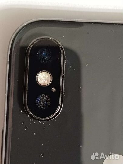 Телефон iPhone X