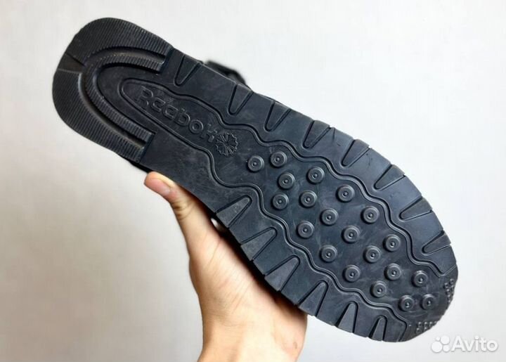 Кроссовки Reebok современные