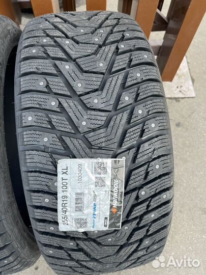 Hankook Winter I'Pike RS2 W429 225/45 R19 и 255/40 R19