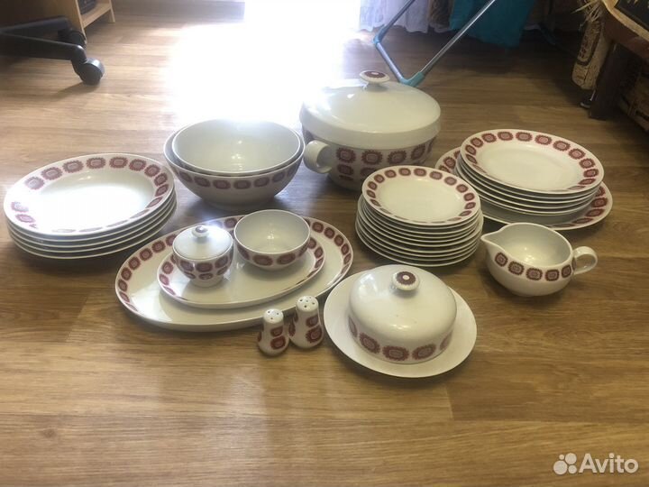 Сервиз столовый