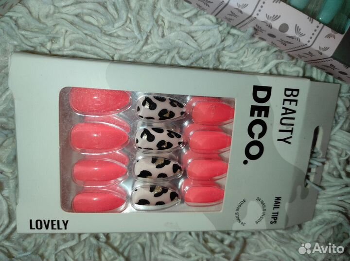 Накладные ногти с клеевыми подушечками