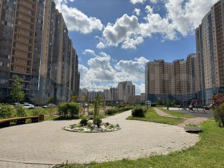 2-к. квартира, 57 м², 8/25 эт.