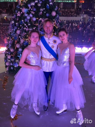 Тренер по фигурному катанию