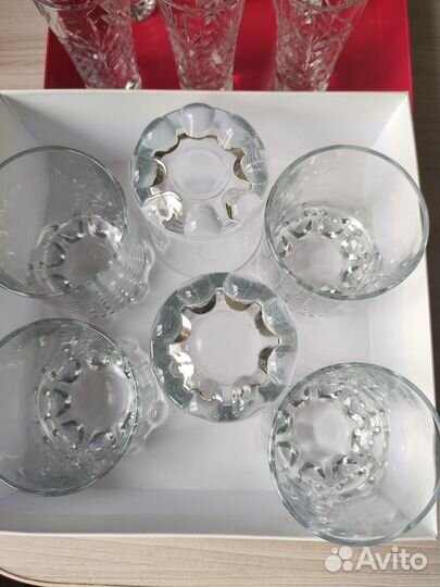 Стеклянные стаканы