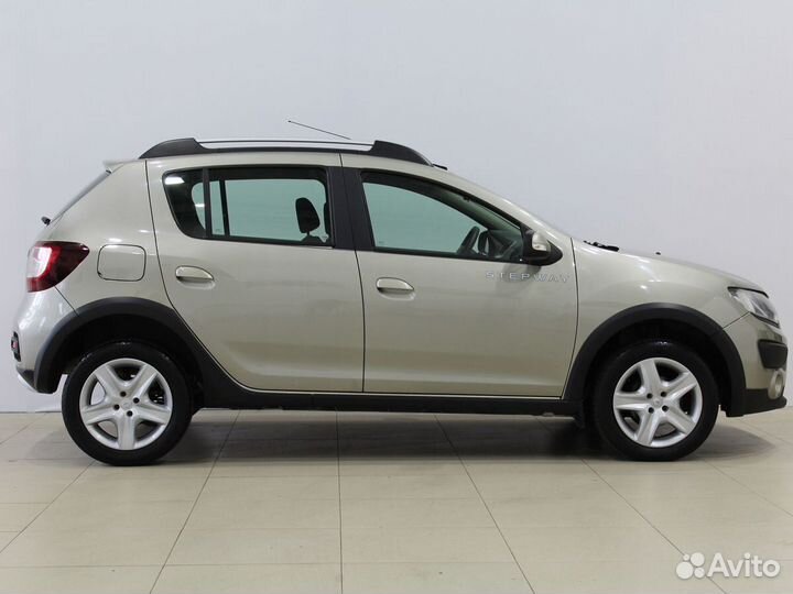 Renault Sandero Stepway 1.6 МТ, 2015, 143 960 км