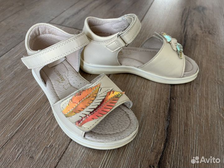 Сандали для девочки