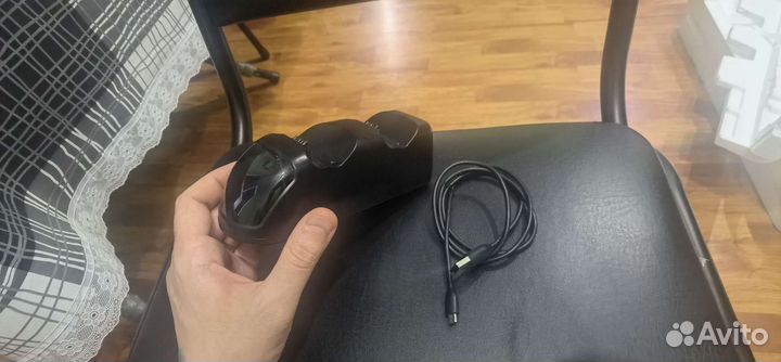 Зарядная станция для 2 геймпадов PS4