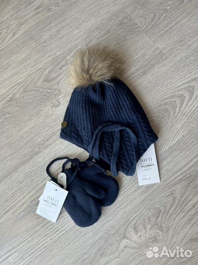 Шапка и варежки totti