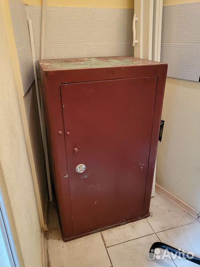 Сейф металлический бу