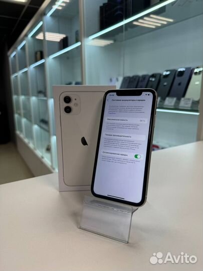 iPhone 11, 64 ГБ