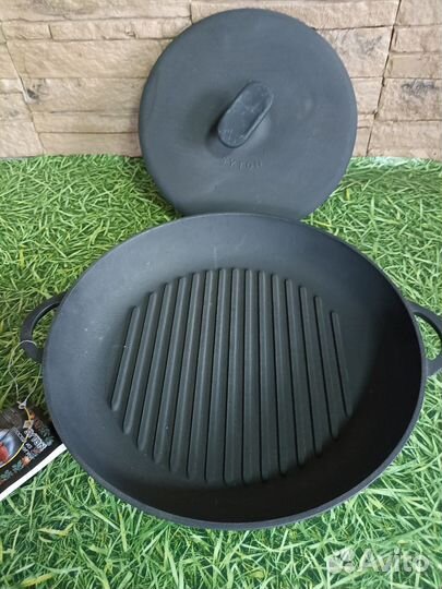 Сковорода- гриль чугунная с прессом, 26 см