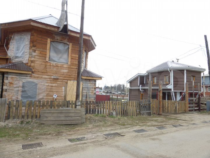 Дом 428 м² на участке 19 сот.