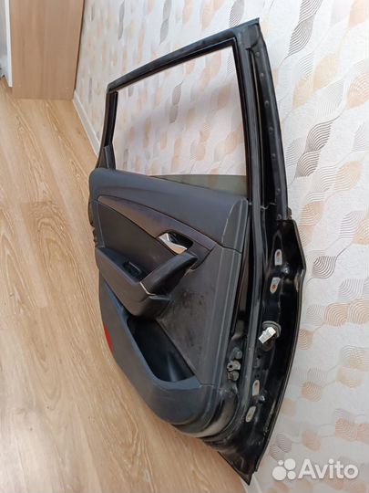 Дверь задняя левая Hyundai I40 универсал 11-19