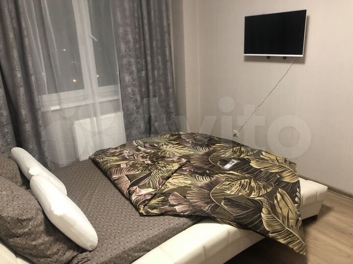 1-к. квартира, 35 м², 14/18 эт.