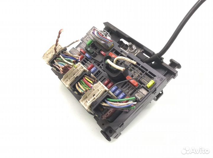 Блок предохранителей Peugeot Partner 1.6 HDI 2011