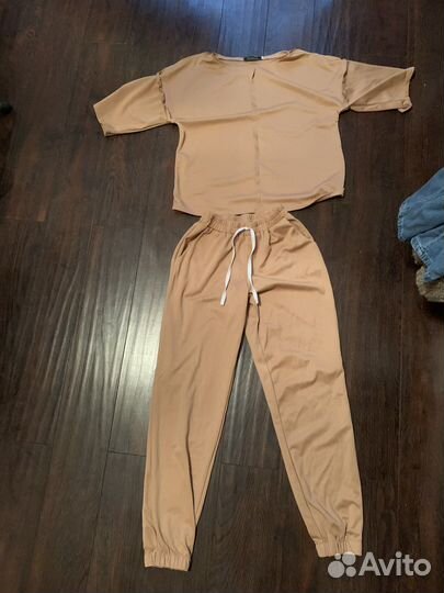 Комтюм и комбинезон