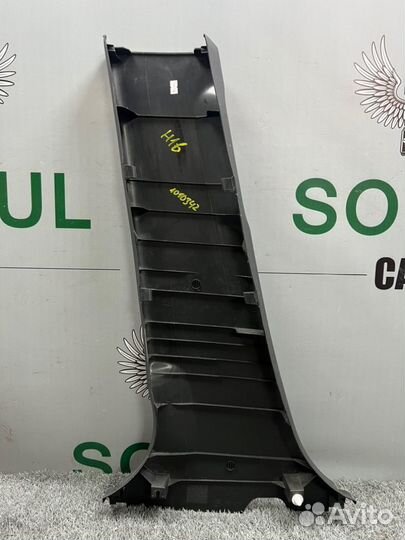 Обшивка центральной стойки салона правая Toyota