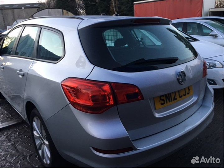 Разбор на запчасти Opel Astra J