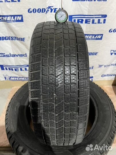 Nankang Mudstar Radial M/T 215/45 R17