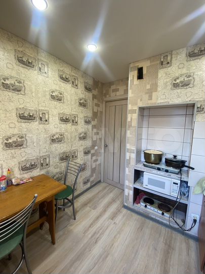 2-к. квартира, 42 м², 1/5 эт.