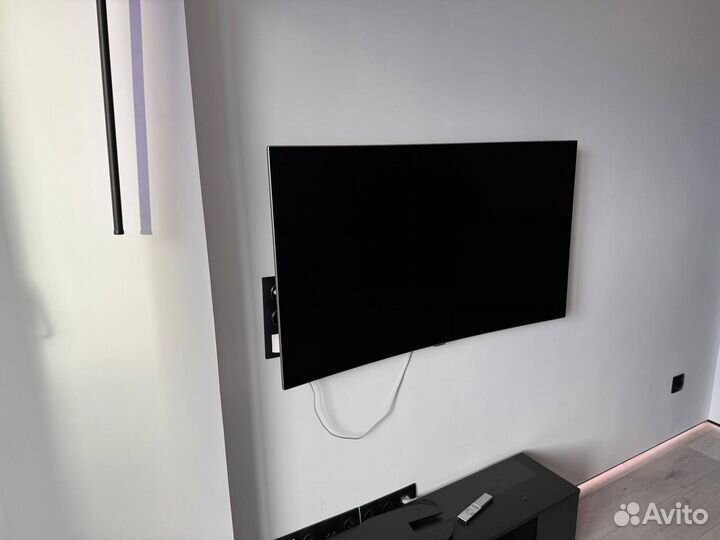 Qled Телевизор SMART tv 55 дюймов Samsung Изогнуты