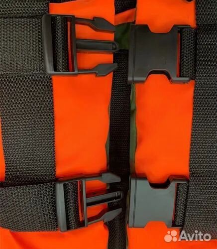 Спасательный жилет