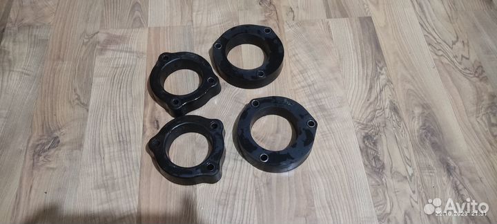 Проставки для увеличения клиренса Lexus rx300 2001