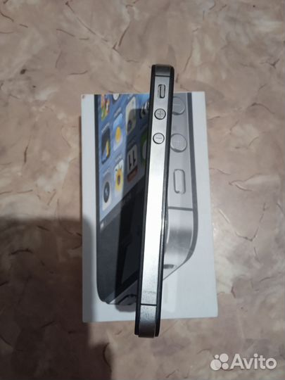 iPhone 4S, 16 ГБ