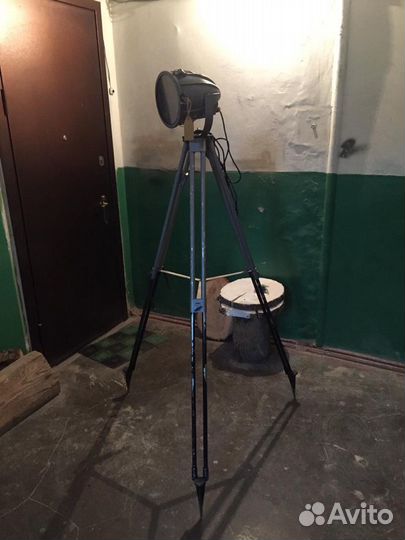 Торшеры лофт СССР на треноге от