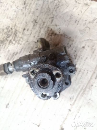 Насос гур Skoda Octavia