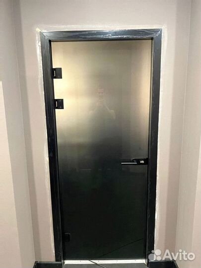 Межкомнатные стеклянные двери на заказ