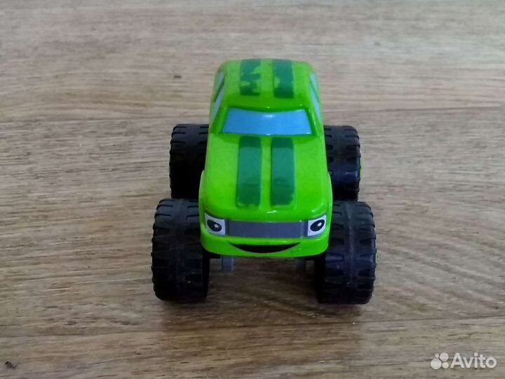 Вспыш и чудо машинки