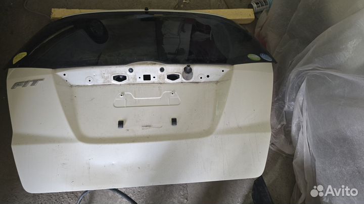 Дверь багажника Honda Fit 2