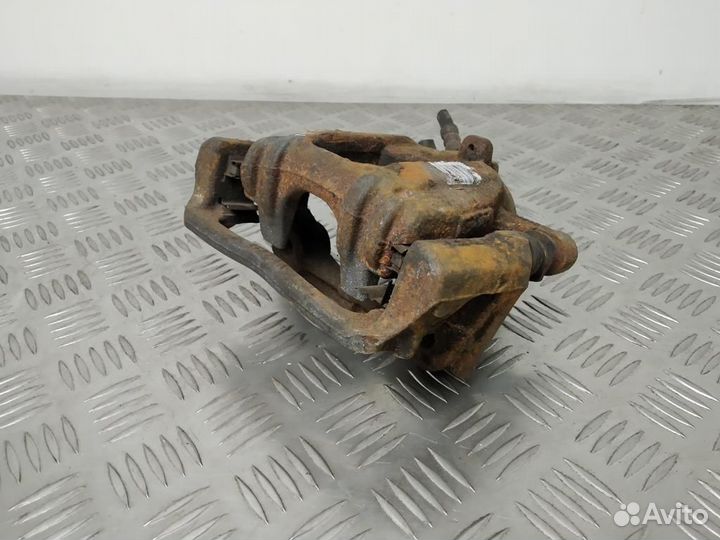 Суппорт тормозной задний правый Mercedes-Benz