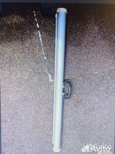 Экран для проектора рулонный