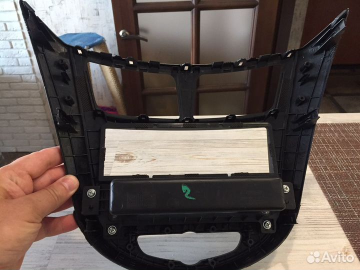 Продам рамку однодиновую на hyundai solaris