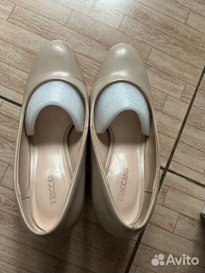 Туфли женские 37 размер бежевые