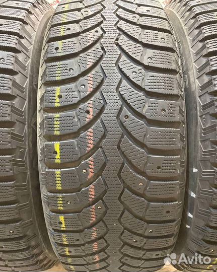 Bridgestone Blizzak Spike-01 225/60 R17 106V