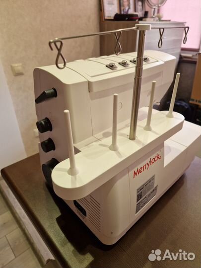 Оверлок Merrylock 065