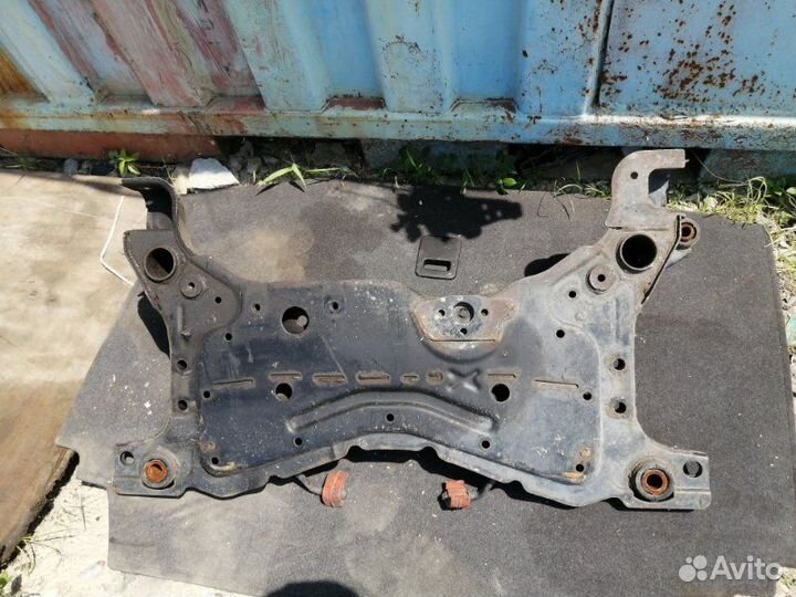 Балка двс Mazda 3 BK