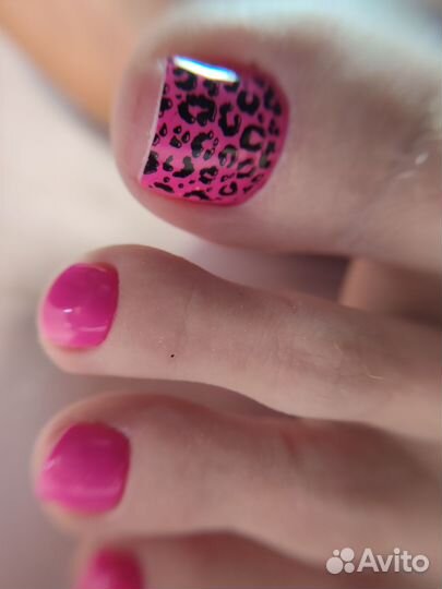 Маникюр, педикюр Перспективный