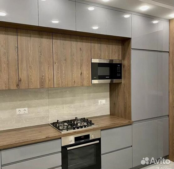 Кухонный гарнитур на заказ от фабрики